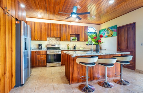 Ojochal Casa | Gated Community, Privacy, Great Mountain Views