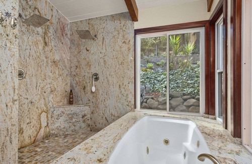 Santa Cruz Villa | Gated & Fenced Santa Cruz Villa near the Redwoods & Pacific Ocean~