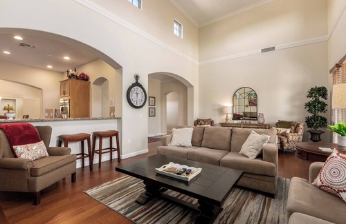 Talon Retreat Casa | Gated Grayhawk | No Steps w/ 2 Car Garage Golfers