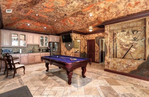 Fair Oaks Casa | Amplia pensión privada en propiedad cerrada