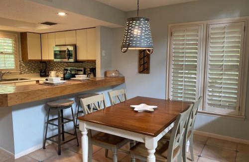 Miramar Beach Apartamento | Gated Gulf Front Condo in Hidden Dunes Beach & Tennis Resort