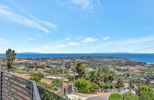 Western Malibu Casa | Gated Horizon Hills House with Pool & Jacuzzi