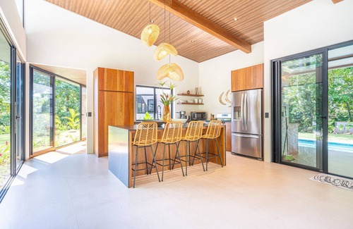 Ojochal Casa | Gated Luxury+Waterfall+Ojochal+3 bedrooms+beaches+luxury+Private+Great location