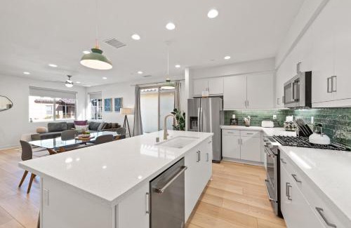 La Quinta Casa | Gated PGA West 2023 New Build - EV Friendly