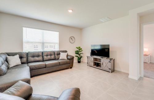 Fedhaven Casa | Gated Poinciana Resort Family-Friendly Escape!