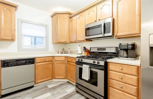 Buffalo Casa | Gates Circle 2 Bedroom Sanctuary