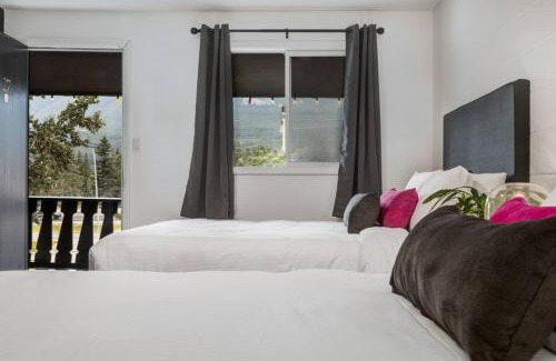 Harvie Heights Casa | Gateway Suites Charming Stay perfect for 4 Guests