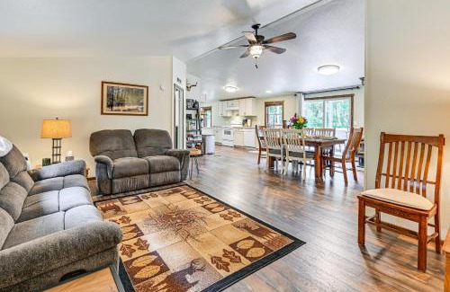 Packwood Casa | Gateway to Mt Rainier Riverfront Haven with Hot Tub