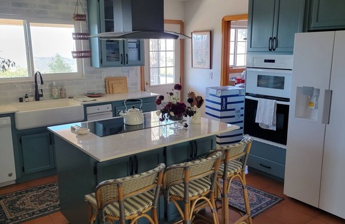 Lake Hughes Casa | Gather your party for an escape with amazing views, situated on 100+ acres.