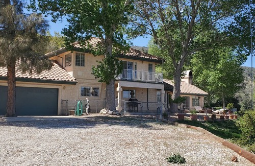 Lake Hughes Casa | Gather your party for an escape with amazing views, situated on 100+ acres.