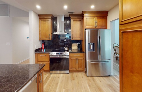Gainesville Casa | Gator Pool and Hot Tub House -1.5 miles to Stadium