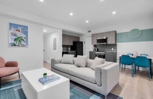 West Avenue Apartamento | Gatsby Suite Resort & Parking Passes Available