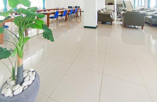 Dinoyo Hotel | Gatsu Resort RedPartner at Karangploso