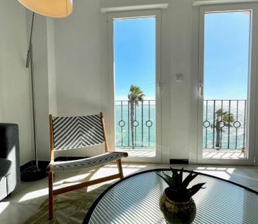 El Puerto de Santa María Apartamento | GATU Villa Océano frente al mar en Puerto Sherry " Preferente mayores de 25 años y familias "