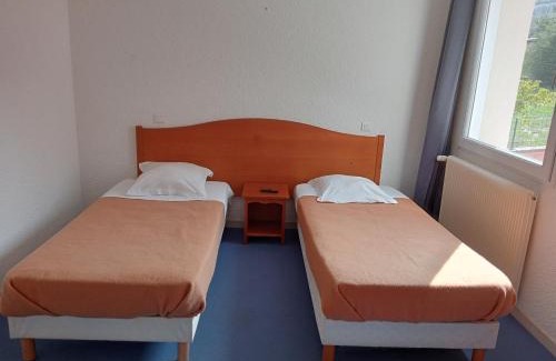 Saint-Symphorien-de-Marmagne Hotel | Gaulois