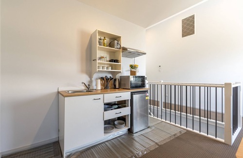 Gawler East Casa | Gawler Townhouse Modern 1 Bedroom Plus optional Futon, with bathtub