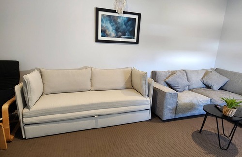 Gawler East Casa | Gawler Townhouse Modern 1 Bedroom Plus optional Futon, with bathtub