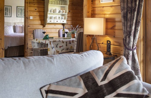 Kirkby Stephen Cabaña | Curlew "Birds" Luxury Log Cabin, jacuzzi y vistas a la montaña en el Parque Nacional