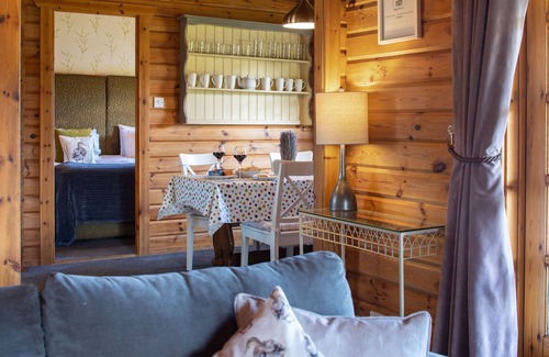 Kirkby Stephen Cabaña | Mallard "Birds" Luxury Log Cabin, jacuzzi y vistas a la montaña en el Parque Nacional