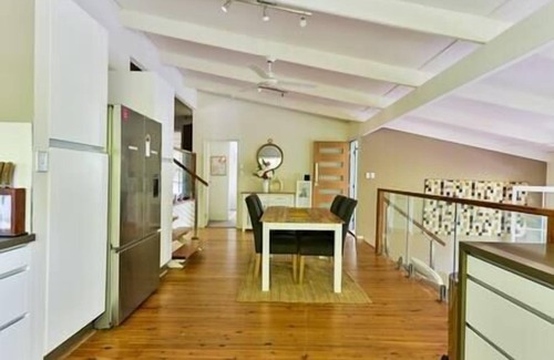 Carrara Casa | GC98 3BR Family Haven 1.5BA w Parking