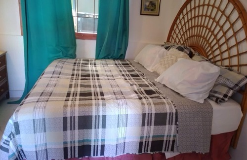 Hillsborough Apartamento | Caribbean house 3 mins walk to the marina and port.