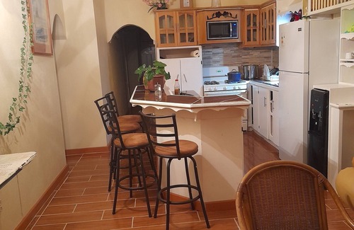 Hillsborough Apartamento | Caribbean house 3 mins walk to the marina and port.