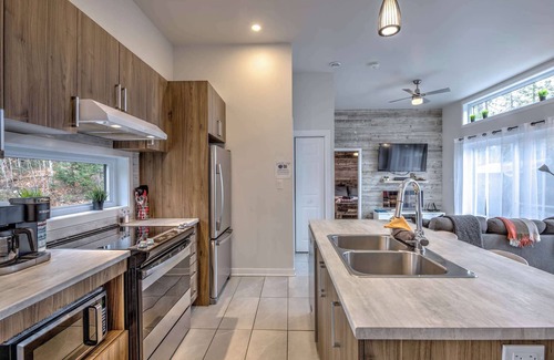 Chertsey Chalet De Esquí | Geai bleu | waterfront | spa | sauna | dogfriendly