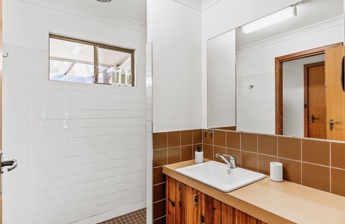Eagle Bay Casa | Gecko Beach House - cosy cottage 5 min walk to stunning Eagle Bay beach