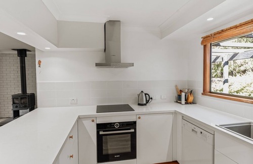 Eagle Bay Casa | Gecko Beach House - cosy cottage 5 min walk to stunning Eagle Bay beach