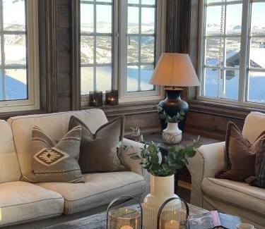 Hol Municipality Apartamento | Geilo-Kikut, Ski-In, Ski-Out with Stunning Trails and Perfect Location