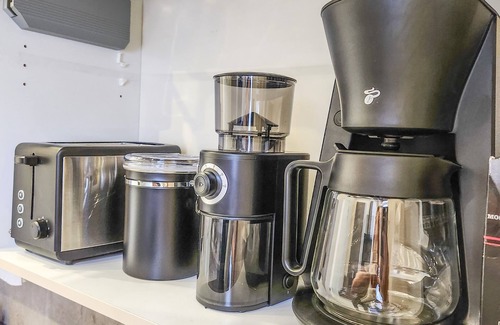 Luenen Apartamento | Geli Homes L1 - 2x Kingsize Bett, 1 bis 4 Pers, Parkplatz, TV, Wifi, Kaffee, Tee