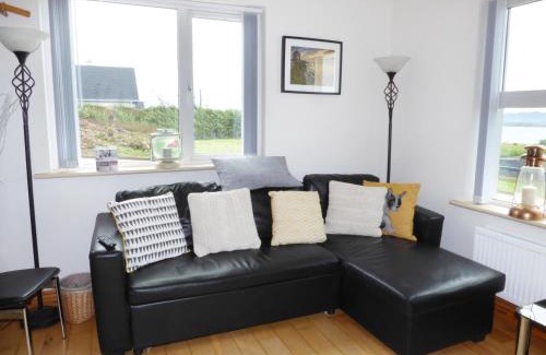 Malin Casa | Gelmar's Coastal View