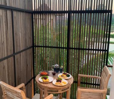 Batuan Casa | Gelombang House