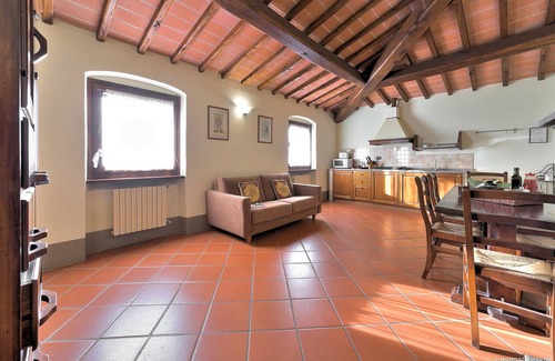 Loro Ciuffenna Apartamento | 1-bdr apto en casa de campo 2/4 personas; sw / pool, jardín pvt, impresionantes vistas, tranquilo