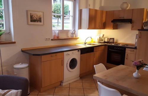 Uttfeld Apartamento | Gemütliche Ferienwohnung im Herzen der Eifel. Mit Anschluss an Eine Alpaka-farm!