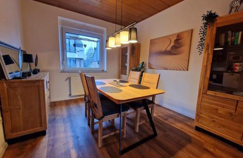 Juechen Apartamento | Gemütliche Ferienwohnung über 2 Etagen