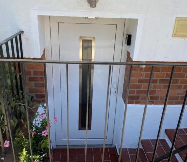 Iserhagen Sud Apartamento | Gemütliche möblierte Souterrain Wohnung