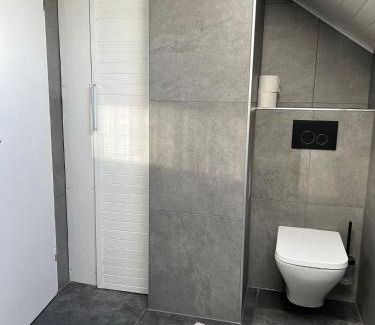 Leimersheim Apartamento | Gemütliche Monteur Ferienwohnung