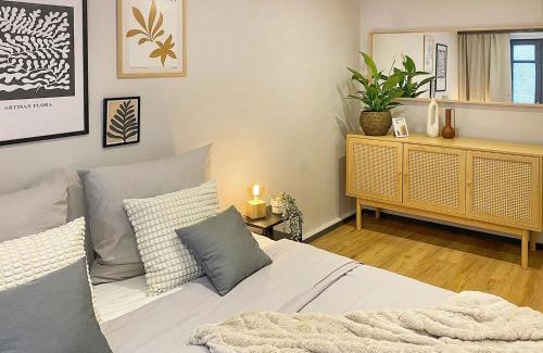 Innenstadt Apartamento | Gemütliche Oase in der Innenstadt, zwei Minuten zum Rathaus