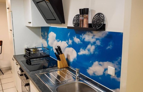 Untermeiderich Apartamento | Gemütliche SAUNA Wohnung in Duisburg + NETFLIX
