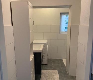 Mainz-Bingen Apartamento | Gemütliche voll ausgestattete 1 bis 2 Personen Wohnung im Weindorf Grolsheim zentral ruhig und perfekt angebunden