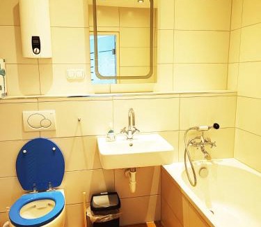 Mombach Apartamento | Gemütliche Wohnung 12-2 nah Wildpark in Mainz