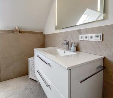 Graevenwiesbach Apartamento | Gemütliche Wohnung zum Entspannen im Taunus