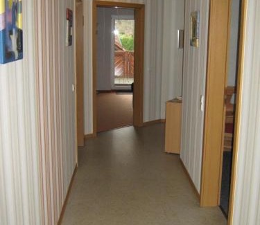 Goldhausen Apartamento | Gemütliche Wohnung in Goldhausen mit Großem Balkon und Panoramablick