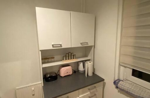 Marzahn Apartamento | Gemütliche Wohnung mit Smart-TV und großem Balkon