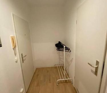 Marzahn Apartamento | Gemütliche Wohnung mit Smart-TV und großem Balkon
