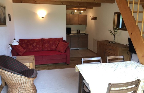 Osterhofen Apartamento | Gemütliches Appartment mit Garten in Sehr Ruhiger Lage
