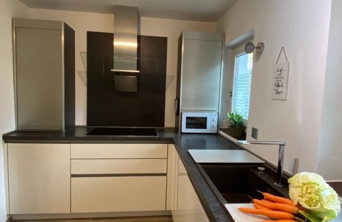 Waldkirchen Apartamento | Gemütliches Ferienhaus für bis zu 10 Personen mit Garten, Terrasse, Grillmöglichkeit und Feuerstelle