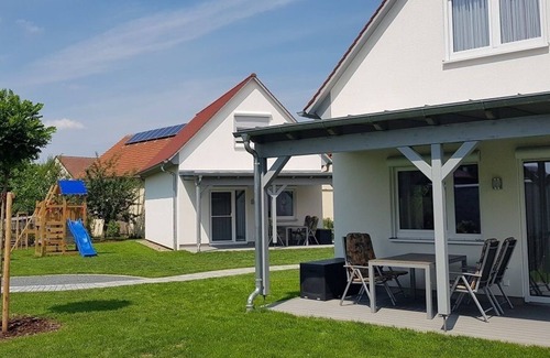 Weigenheim Apartamento | Acogedora casa de campo (75 m2) con galería abierta y terraza.