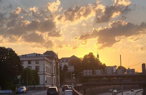 Saarbruecken Casa | Gemütliches Gästezimmer in der Saarbrücker Innenstadt